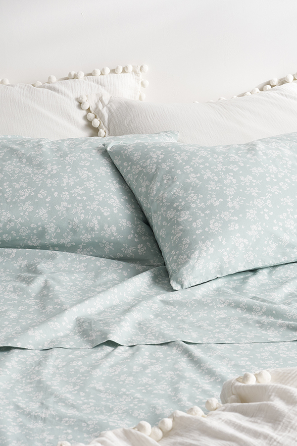 Ellery Cotton Sheet Set Detail 1 - Altar'd State
