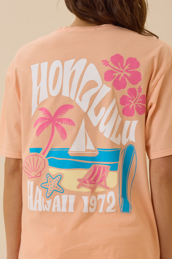 Honolulu Hawaii Graphic Tee Detail 3 - Altar'd State