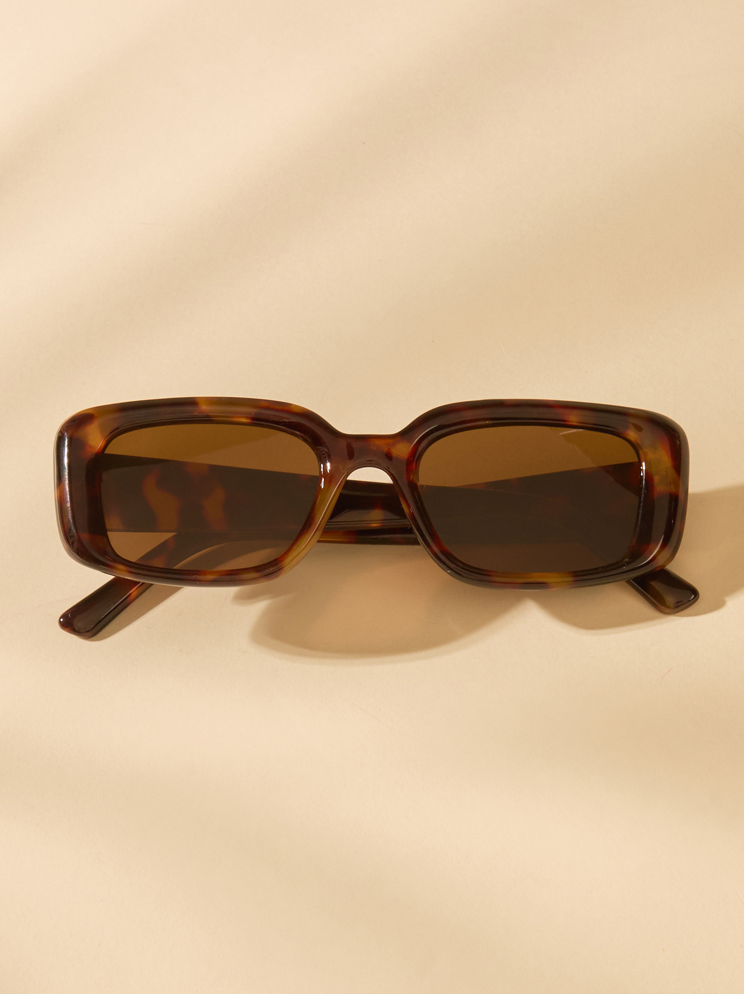 *NWT* Anthropology Rectangle Nude Sunglasses with Brown Lenses Ascendant Dark Tort Uni-Sex Rectangle Sunglasses | Aire  main image 2