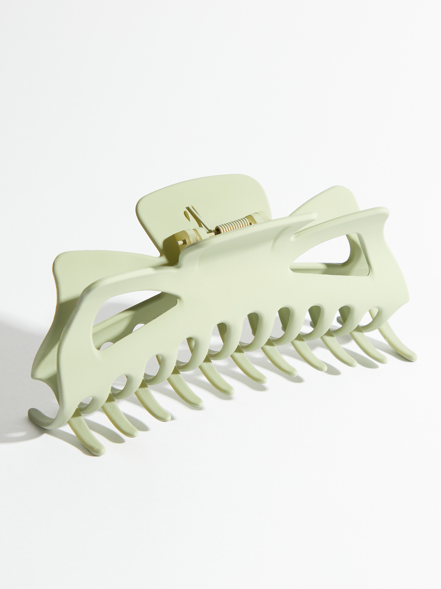 Mauve Oversized Claw Clip | Altar'd State