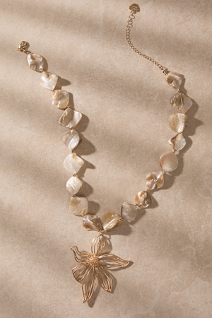 Seashell Flower Statement Necklace - Altar'd State - 