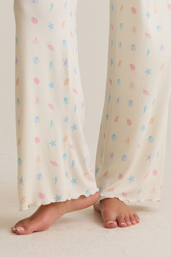 Lillianna Seashell Lounge Bottoms Detail 4 - Altar'd State