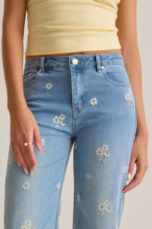 Lessie Daisy Jeans - Altar'd State - 