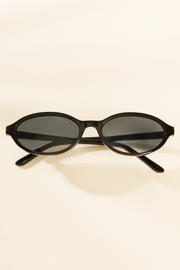 Elite Energy Sunglasses Detail 4 - Altar'd State