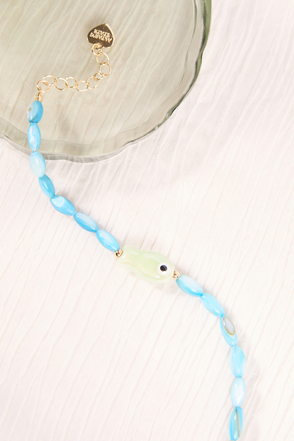Turq Coastal Fish Charm Bracelet Detail 2 - Altar'd State