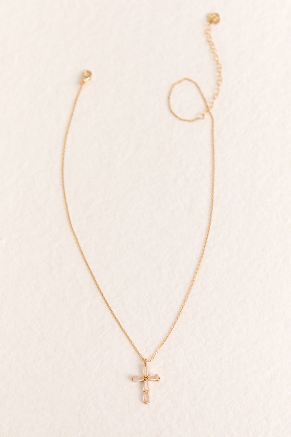 18k Gold Dainty Cross Necklace - Altar'd State