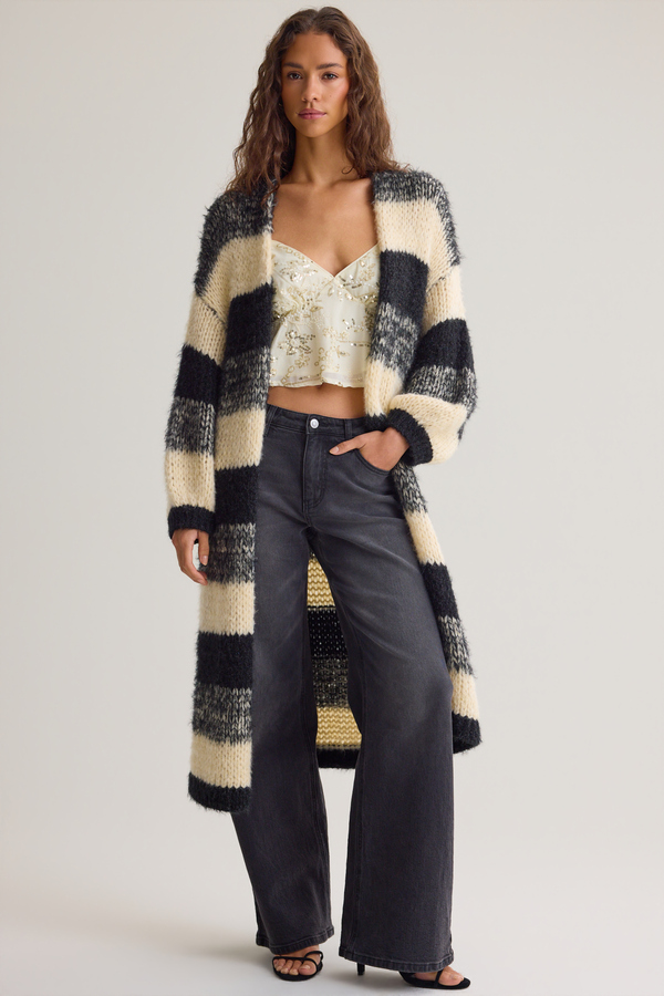 Becky Open Stripe Duster Detail 2 - Altar'd State