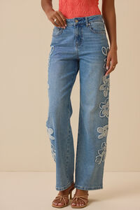 Pollie Patched Jeans Detail 3 - Altar'd State