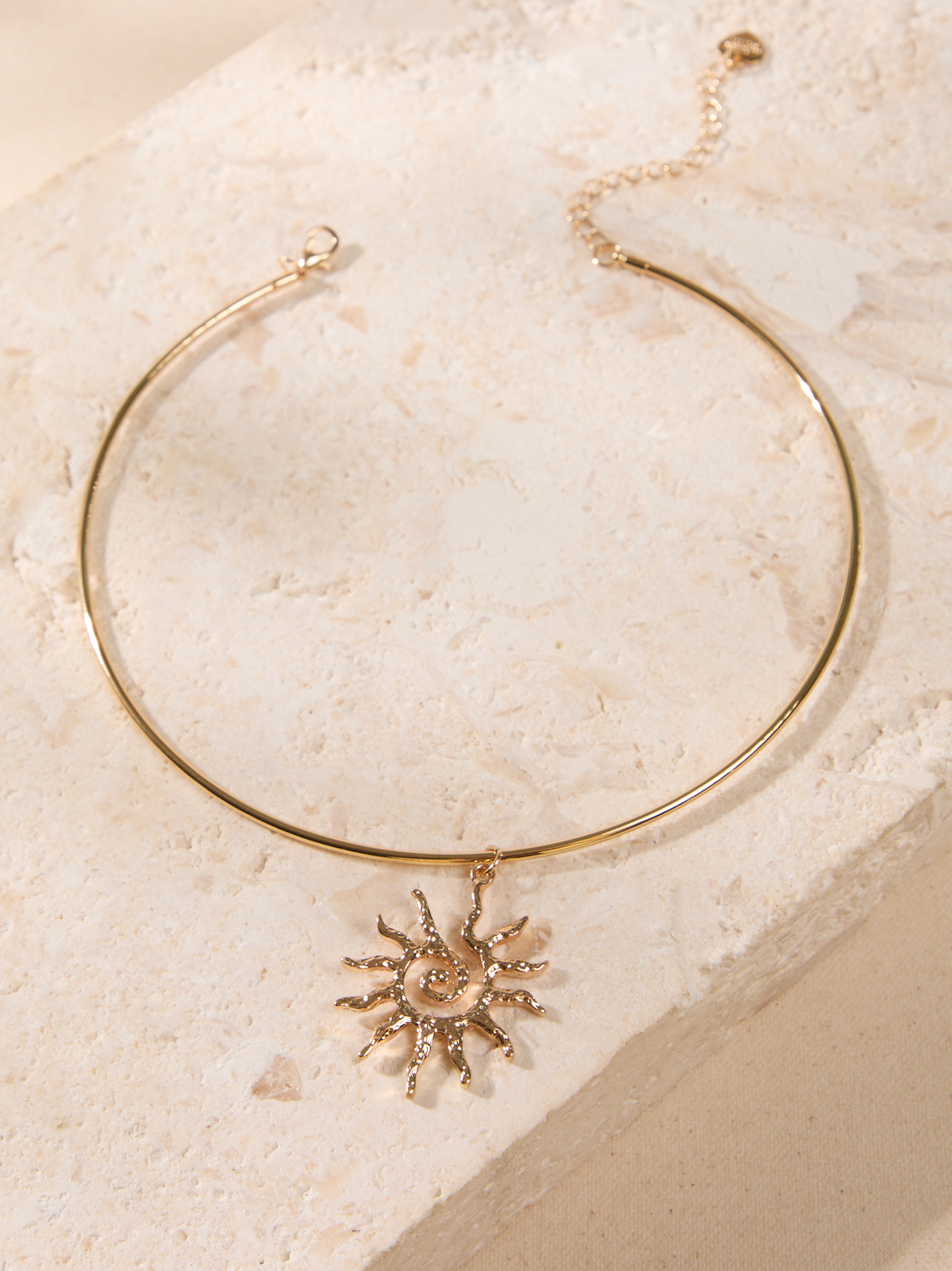 Gemma Sun Dial Necklace in Gold | Altar