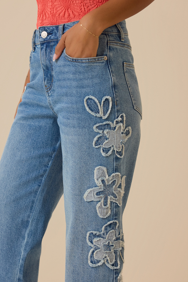 Pollie Patched Jeans Detail 2 - Altar'd State