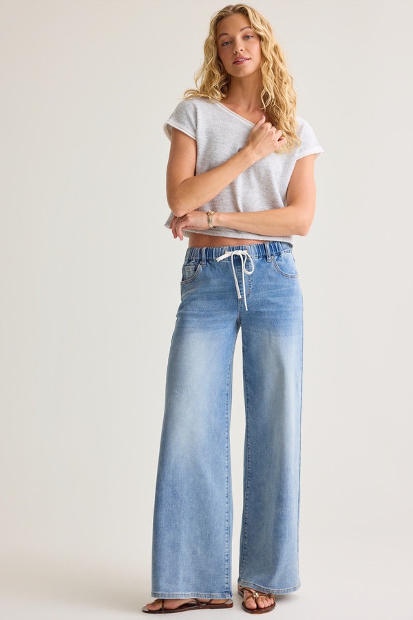 Leya Boatneck Knit Top Detail 3 - Altar'd State