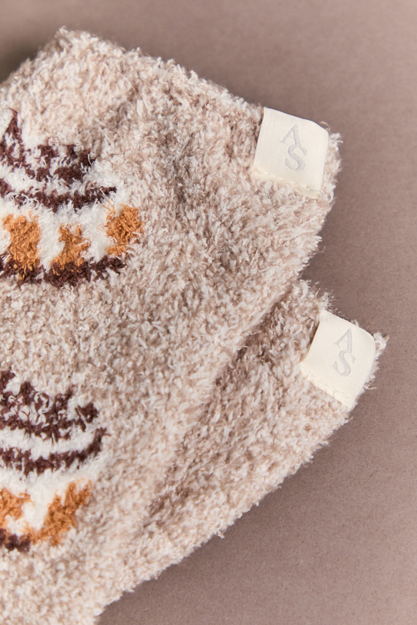 Cinnamon Roll Fuzzy Socks Detail 2 - Altar'd State
