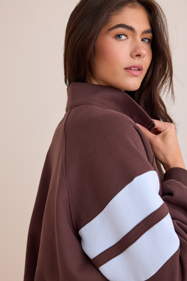 Baseline Quarter Zip Detail 6 - Altar'd State