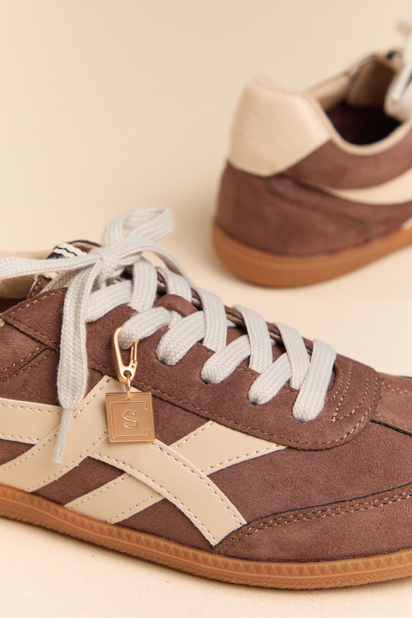 Sasha Sneakers Detail 3 - Altar'd State