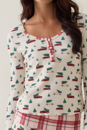 Holly Christmas Car Lounge Top - Altar'd State