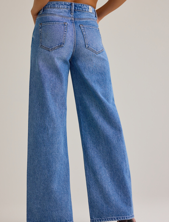 Hailey High Rise Jean Detail 6 - Altar'd State