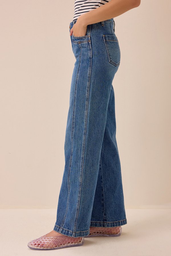 Cecily Straight Leg Jeans Detail 3 - Altar'd State