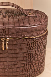 Locker Croc Beauty Case Detail 2 - Altar'd State