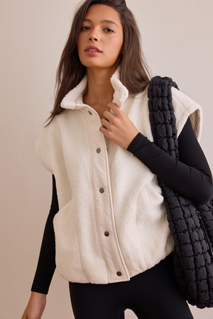 Rally Sherpa Button Vest - Altar'd State - 