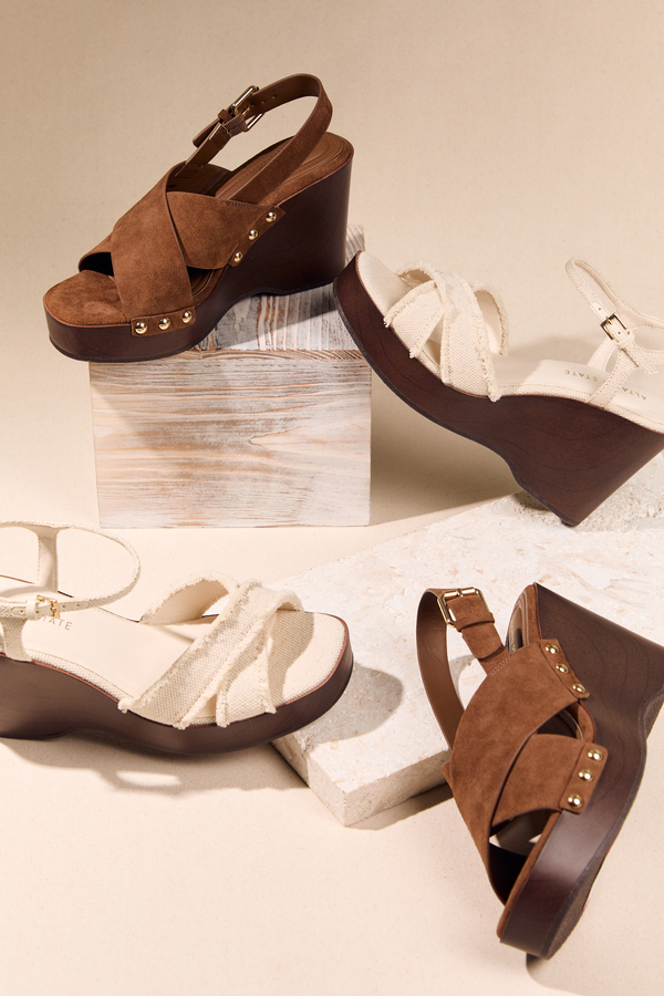 Cyndi Canvas Wood Wedge Detail 4 - Altar'd State