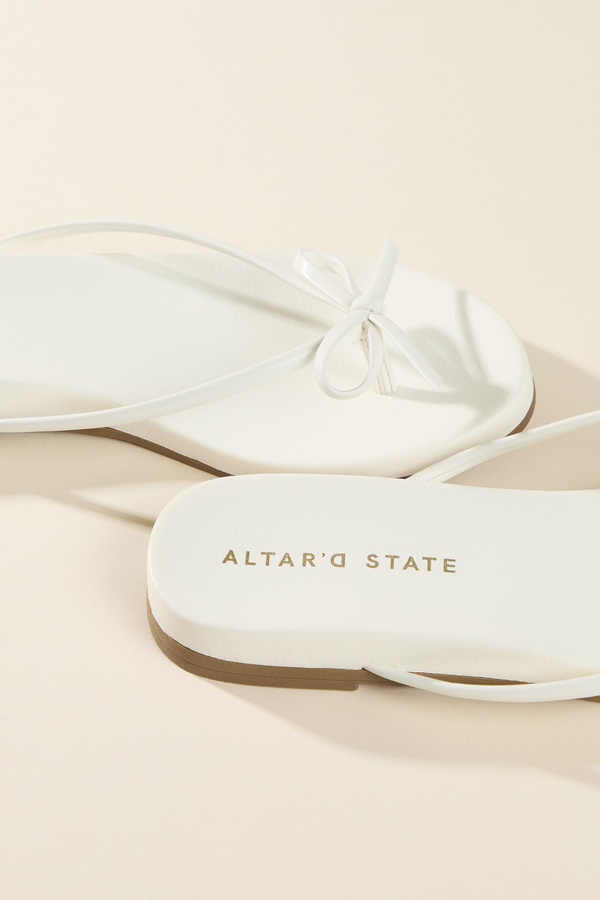 Michelle Bow Sandals Detail 2 - Altar'd State