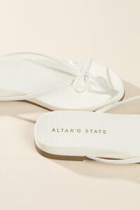 Michelle Bow Sandals Detail 2 - Altar'd State