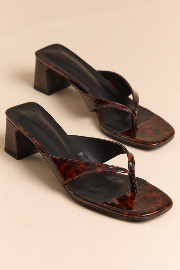 Marbella Tortoise Heel - Altar'd State