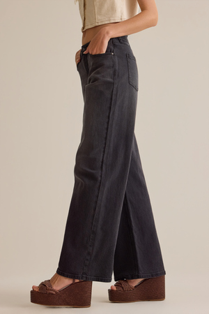 Maddie Straight Leg Jeans - Altar'd State - 