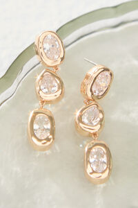 Evalyn Bezel Linear Earring Detail 2 - Altar'd State