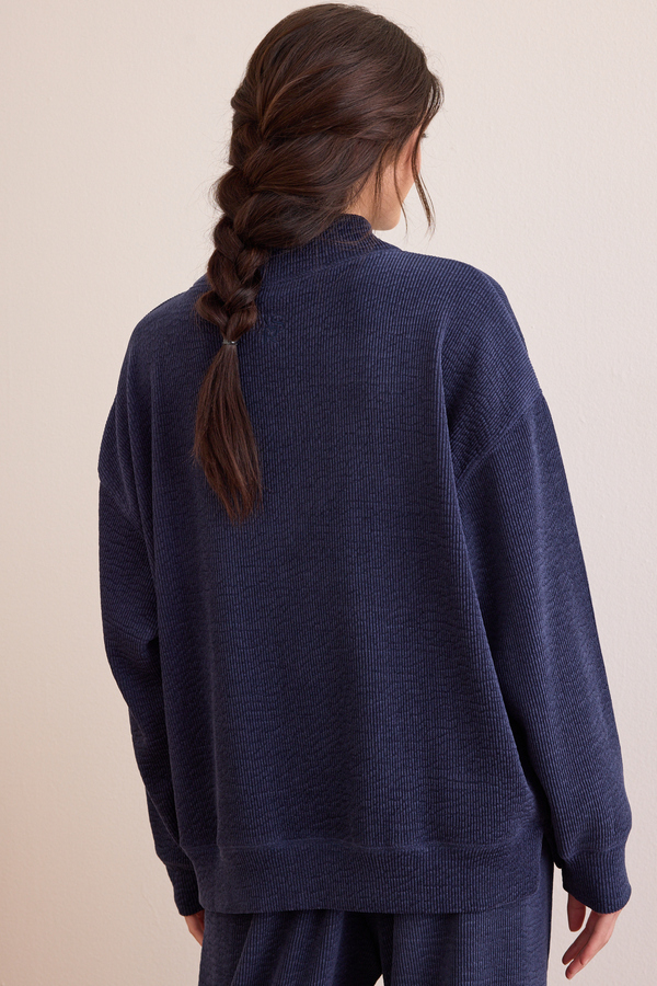 Trailblazer Mockneck Sweatshirt Detail 6 - Altar'd State