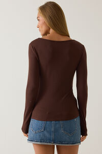 Emery Fitted Gold Accent Top Detail 5 - Altar'd State