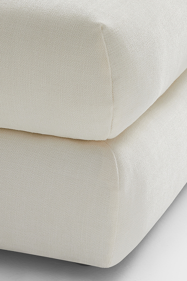 Harlow Sectional Sofa Detail 6 - Altar'd State