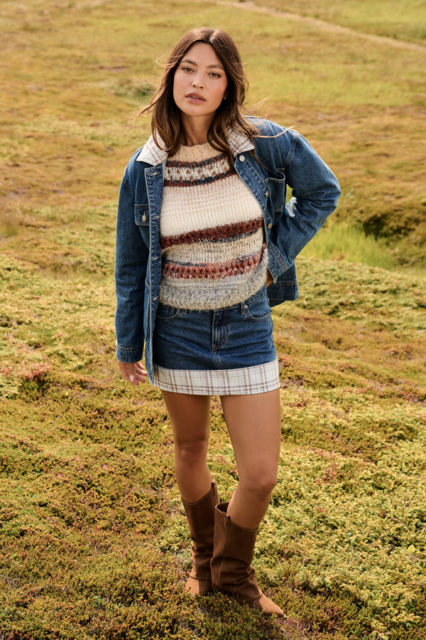 Ainsley Denim Mini Skirt Detail 2 - Altar'd State