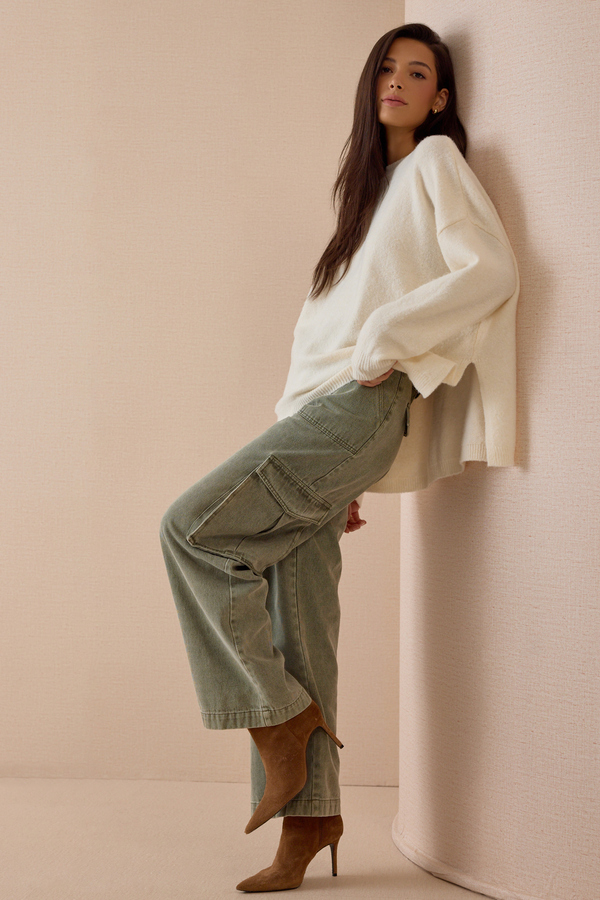 Leia Oversized Tunic Sweater Detail 2 - Altar'd State