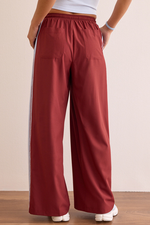 Run This Back Side Stripe Pant - Altar'd State - 