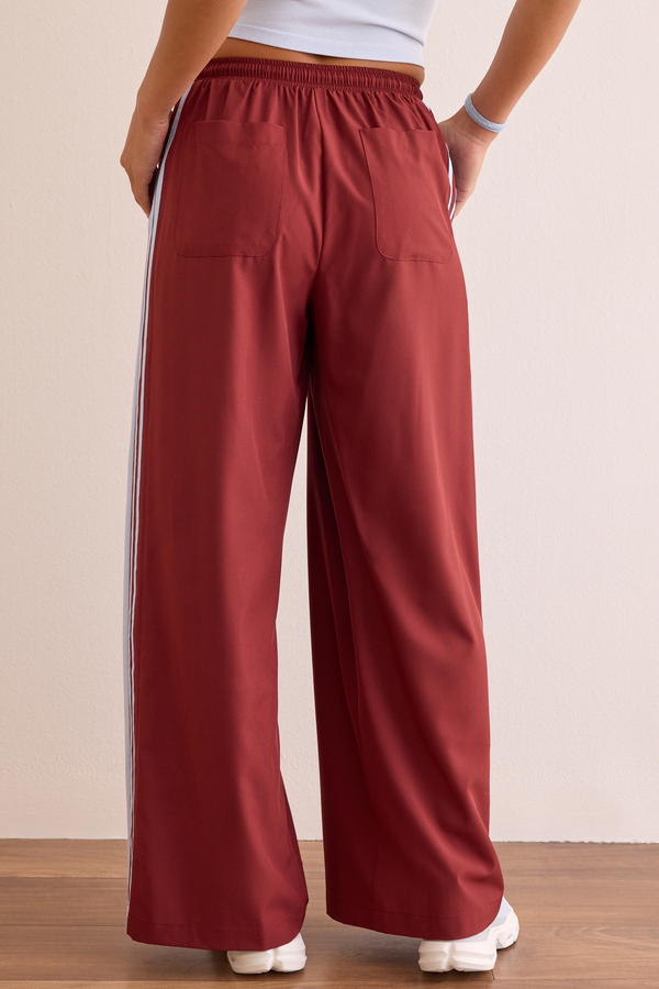 Run This Back Side Stripe Pant Detail 5 - Altar'd State