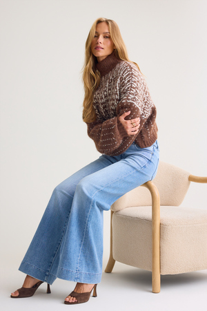 Asia Double Button Jeans - Altar'd State