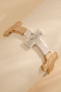 Hammered Cross Stretch Bracelet - Altar'd State