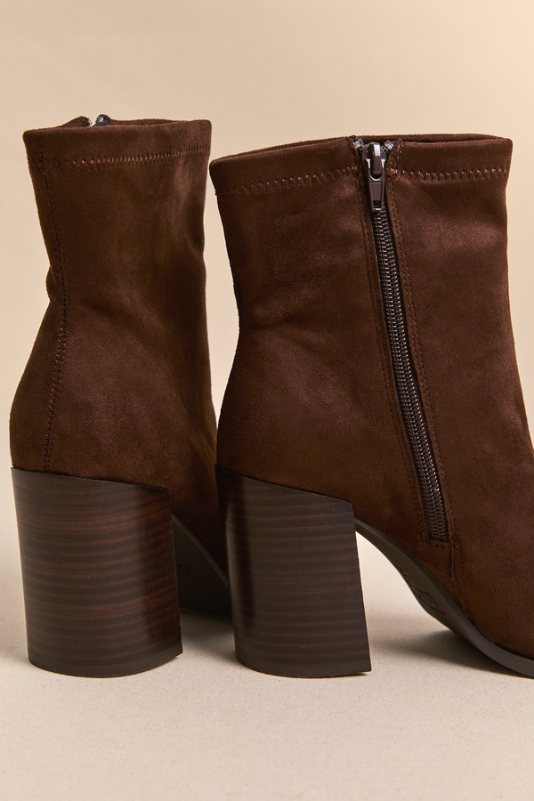 Reverie Bootie Detail 4 - Altar'd State