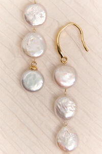 Pearl Coin Dangle Earrings Detail 2 - Altar'd State