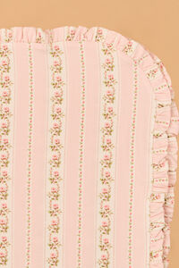 Antoinette Ruffle Blanket Set Detail 2 - Altar'd State
