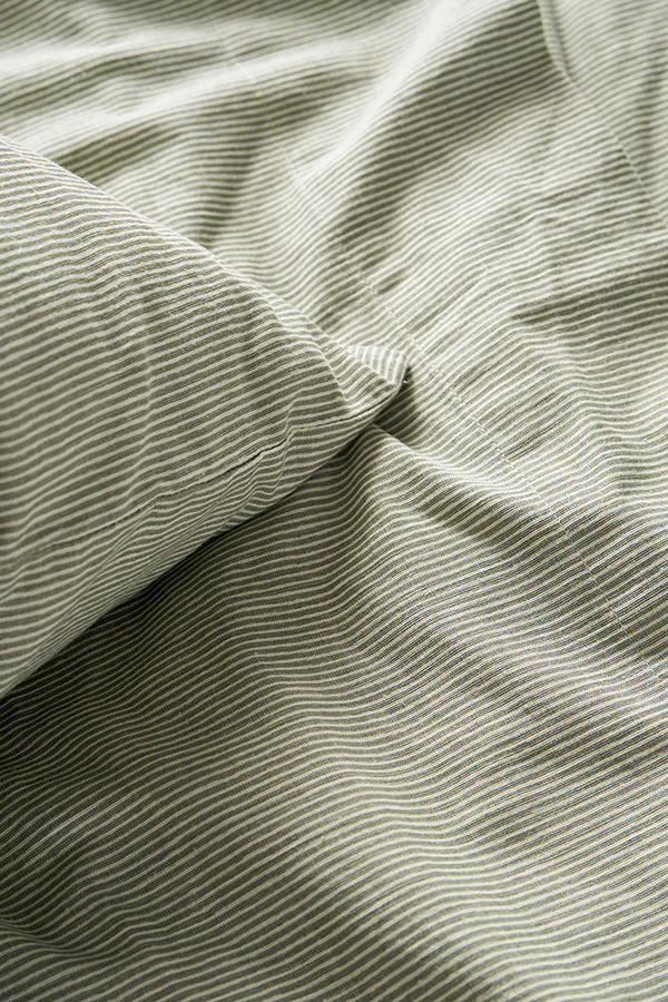 Thistle Cotton Sheet Set Detail 3 - Altar'd State